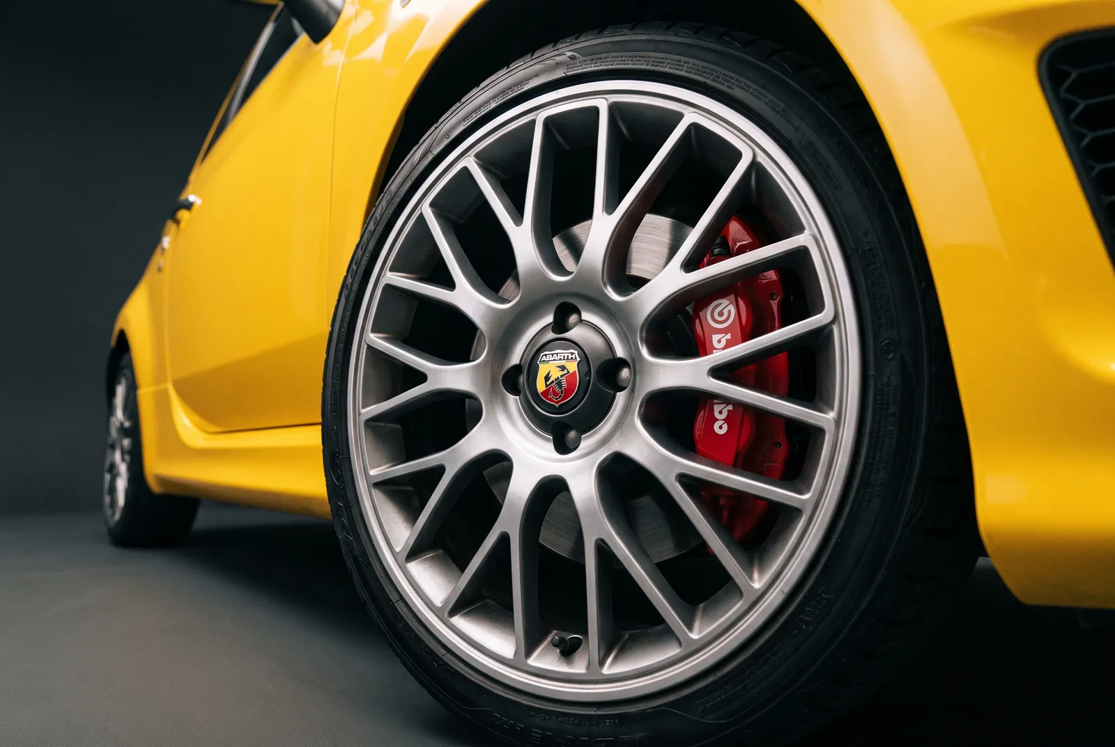 Detail van een Abarth 695